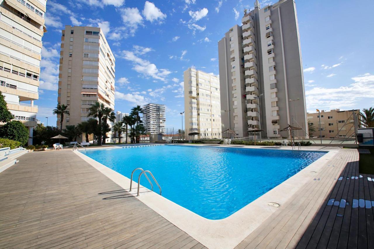 In Front Of The Sea With Ac And Pool Lägenhet Alicante Exteriör bild